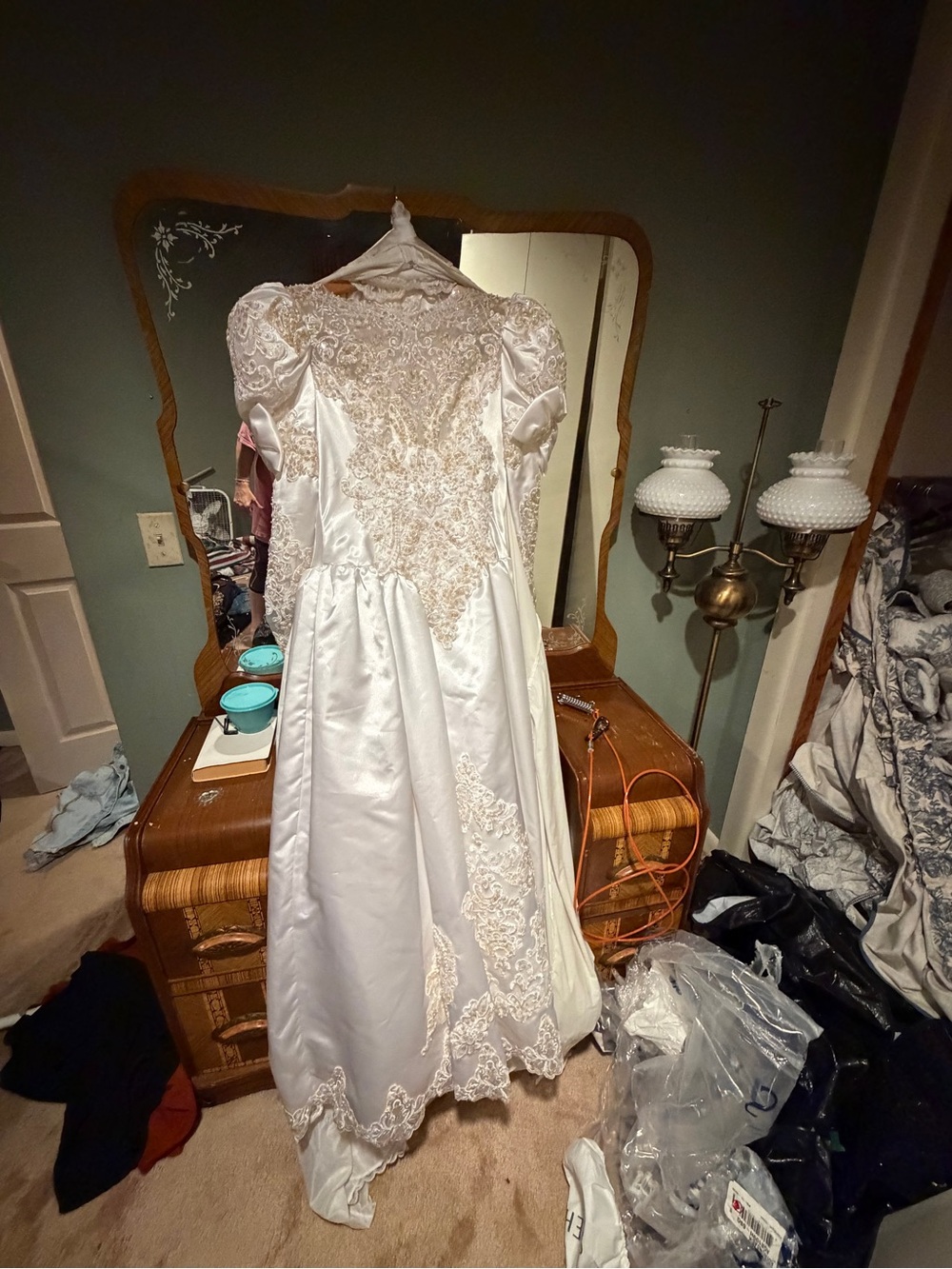 White Girls' Lace-Embroidered Satin Dress